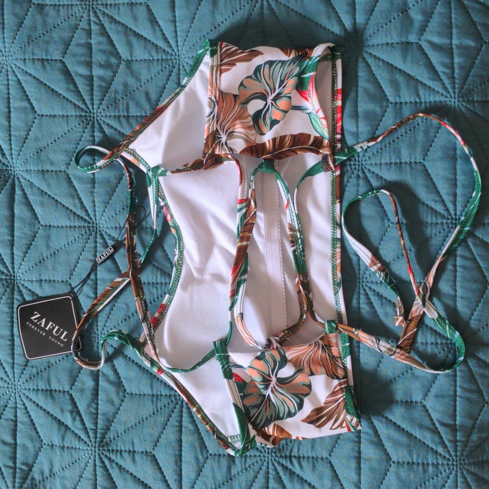 Tropical cropped bikini top - Picture 3 of 3